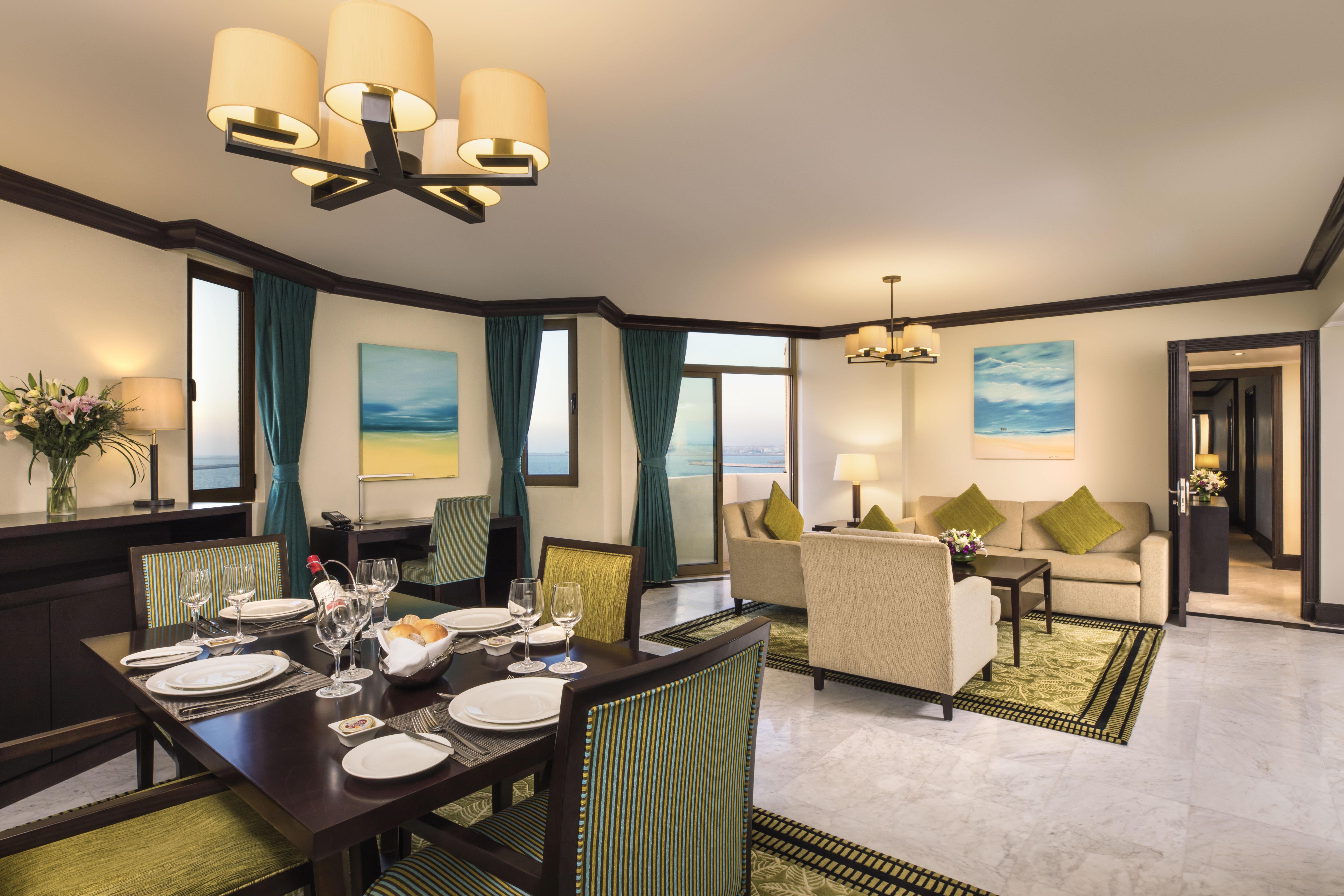 Ja Beach Hotel, Dubai Ngoại thất bức ảnh Suite at the Jumeirah Beach Hotel