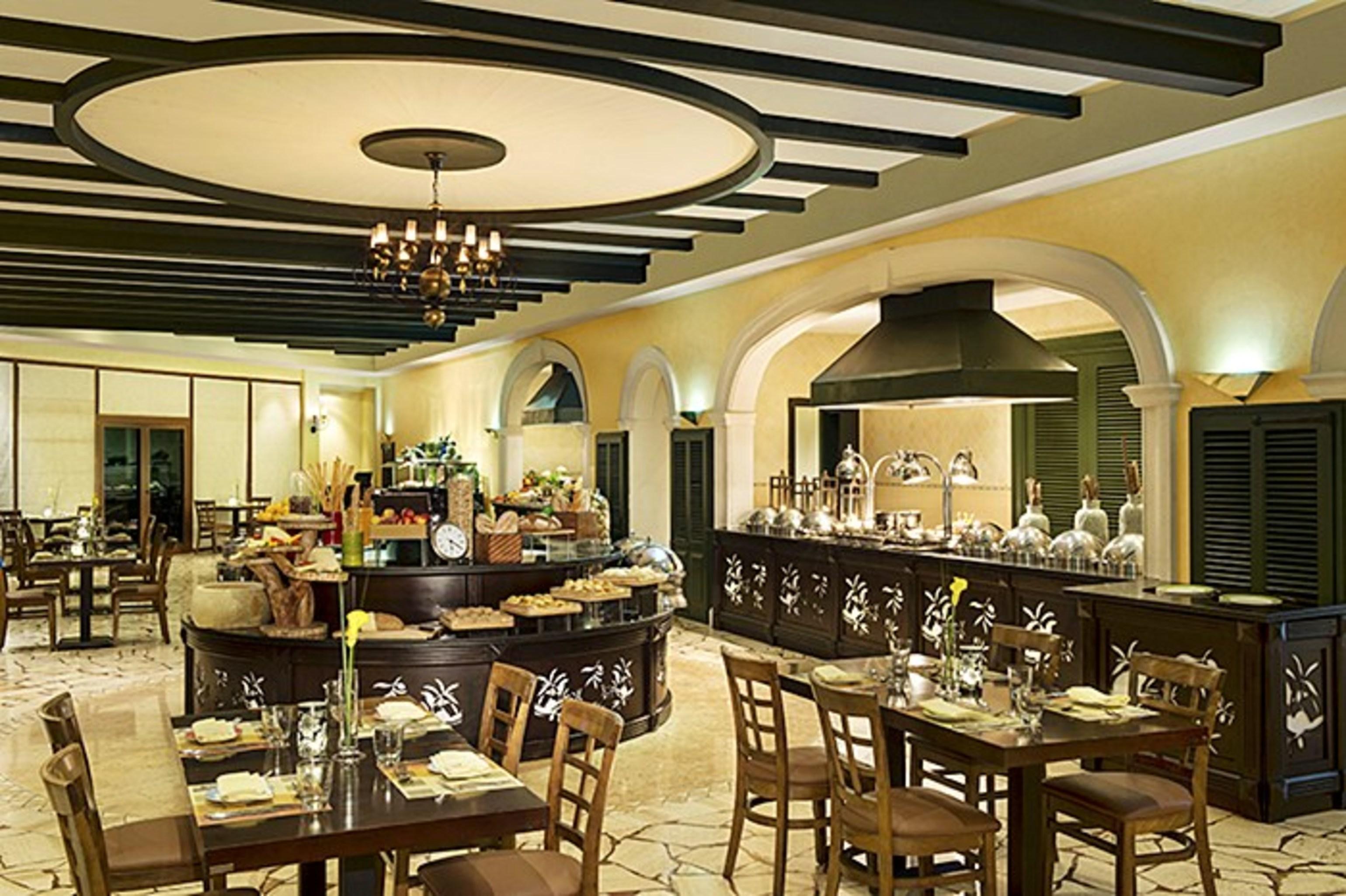 Ja Beach Hotel, Dubai Ngoại thất bức ảnh The restaurant