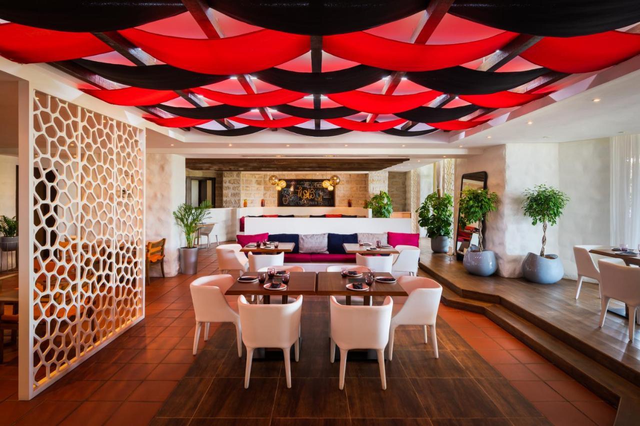Ja Beach Hotel, Dubai Ngoại thất bức ảnh The restaurant