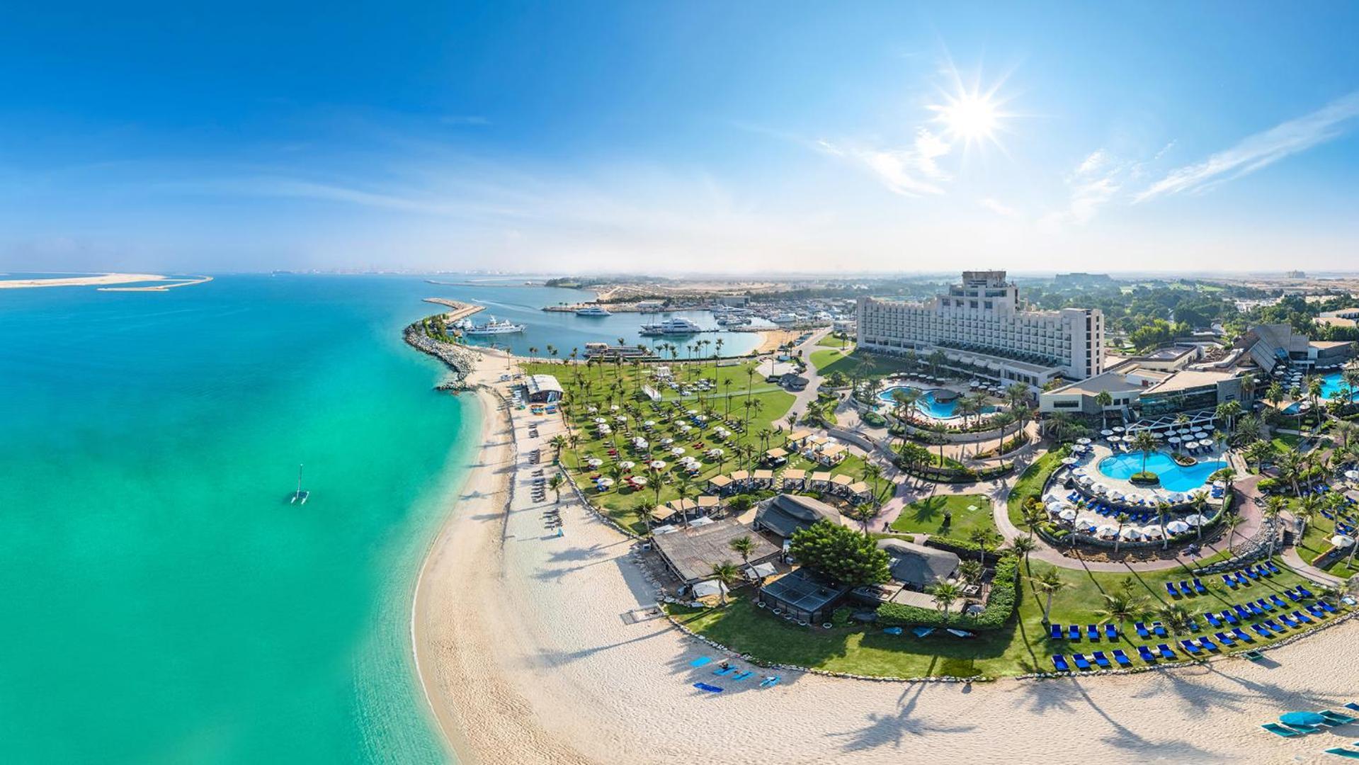 Ja Beach Hotel, Dubai Ngoại thất bức ảnh Aerial view of the resort